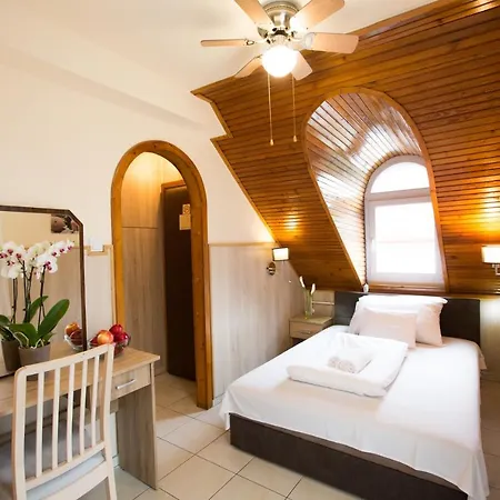 Passzio Panzio Guest house 3*