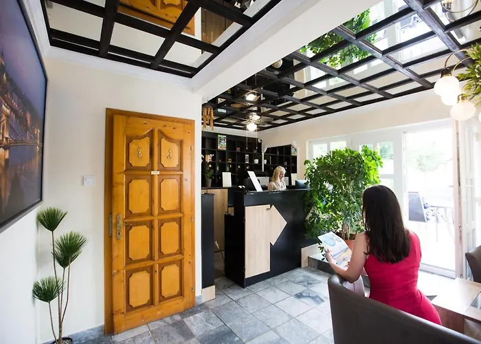 帕西欧佩泽欧酒店 3*