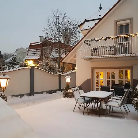 Passzio Panzio Pensionat 3*